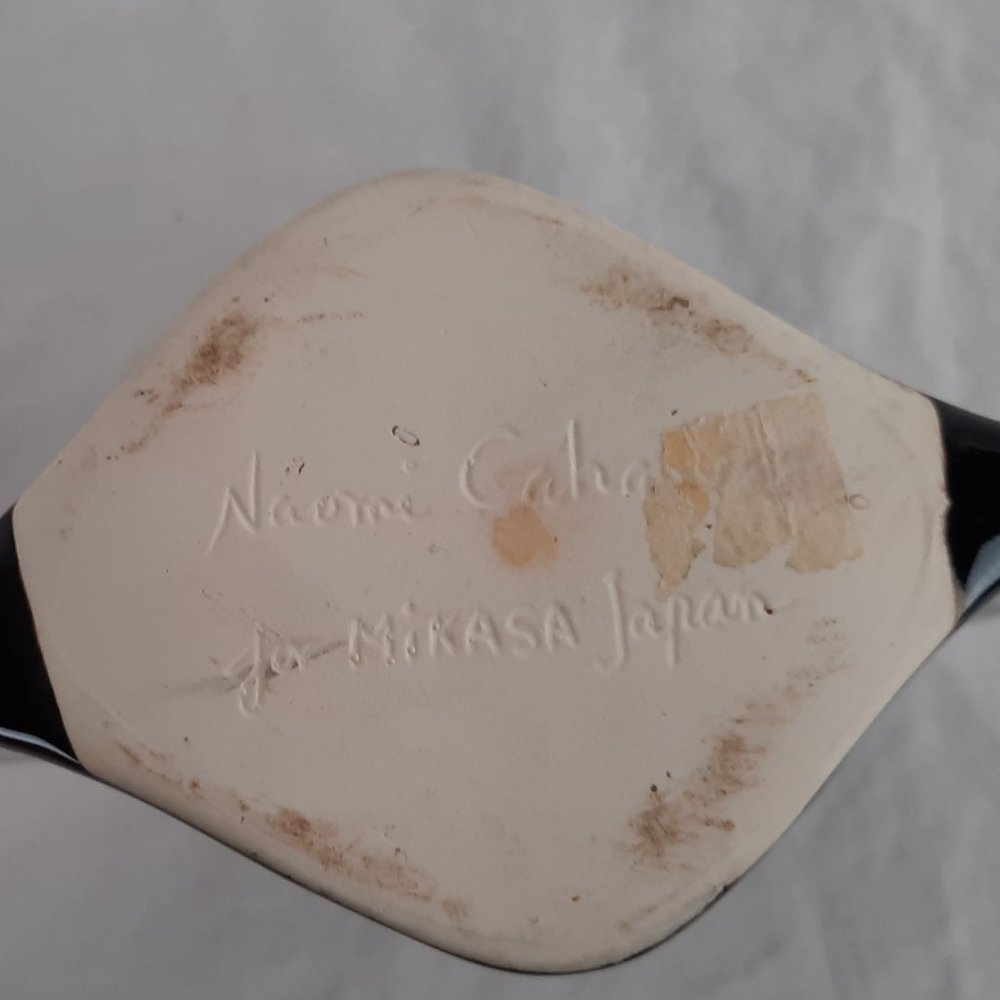 SOLD Set of Two Vintage Mikasa Vases Art Deco Naomi Cahana - Black and White - Picture 6 of 14